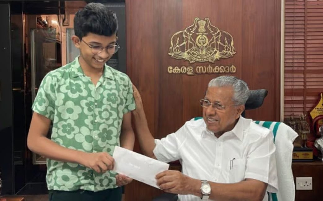 ഇഷാന്റെ സമ്പാദ്യം വയനാടിന്: ദുരിതാശ്വാസ നിധിയിലേക്ക് സംഭാവന ചെയ്ത് മുഖ്യമന്ത്രിയുടെ ചെറുമകൻ